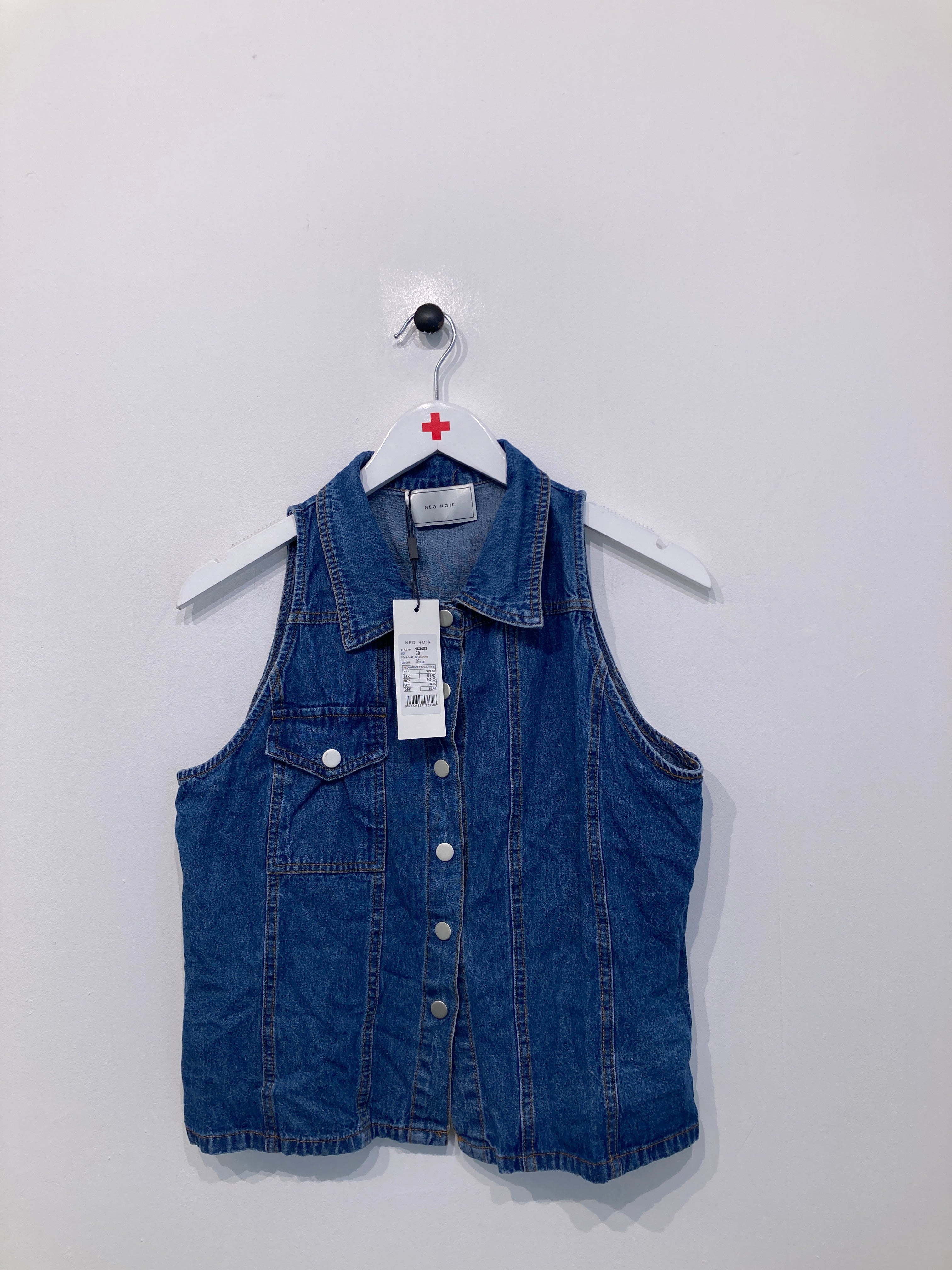 Neo Noir Vest